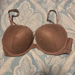 Victoria Secret Bombshell Bra 36c